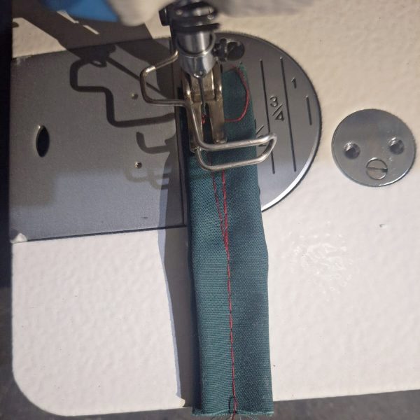 MESIN JAHIT LOCKSTITCH DIRECT-DRIVE BENHO F5